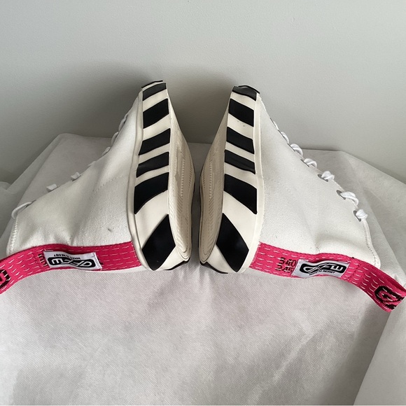 Authentic Off-White c/o Virgil Abloh High-Top Sneakers, Size 43 - Picture 6 of 12